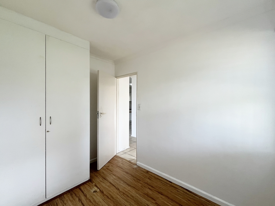 To Let 3 Bedroom Property for Rent in Parow Golf Course Western Cape